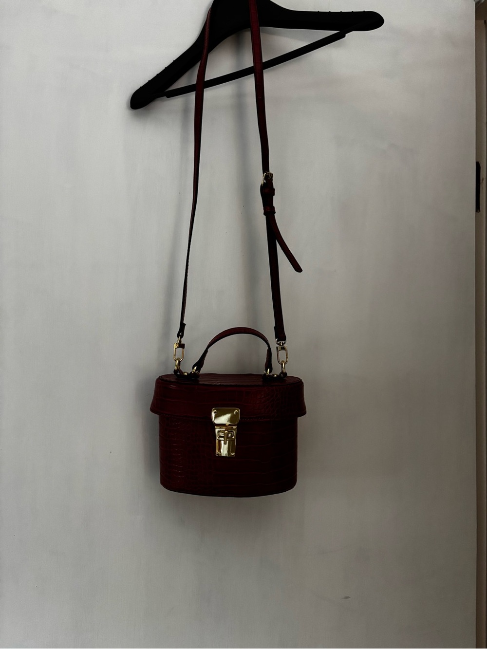 Red Croc-Embossed Top Handle Bag with Gold Hardware - Picture 6 of 9